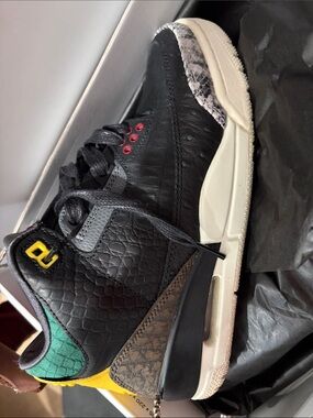 Nike Kids Black, Green & Yellow Sneakers